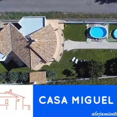 Casa Miguel Y Sally Villanueva de Las Manzanas Zewnętrze zdjęcie